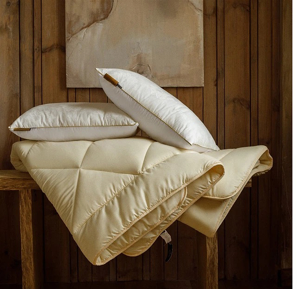 Фото - Ковдра всесезонна двоспальна євро MirSon Шовкові №1647 Eco Light Krem (2200002652896)