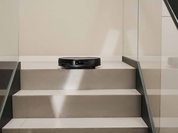 Фото - Робот-пилосос миючий RoboRock Saros 10R Black