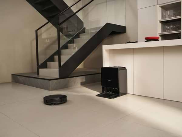 Фото - Робот-пилосос миючий RoboRock Saros 10R Black