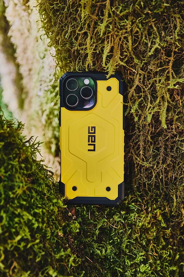 Фото - Чехол для смартфона UAG for iPhone 16 Pro Max, Pathfinder Magsafe, Heritage Yellow (114469118282)