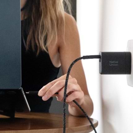 Фото - Мережевий зарядний пристрій Native Union Fast GaN Charger PD 45W Port Black (FAST-PD45AC-BLK-EU)