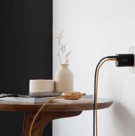 Фото - Мережевий зарядний пристрій Native Union Fast GaN Charger PD 45W Port Black (FAST-PD45AC-BLK-EU)