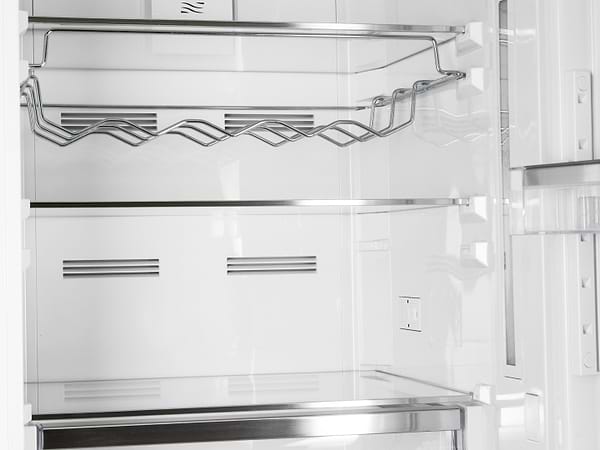 Фото - Холодильник Vestfrost RF373EW