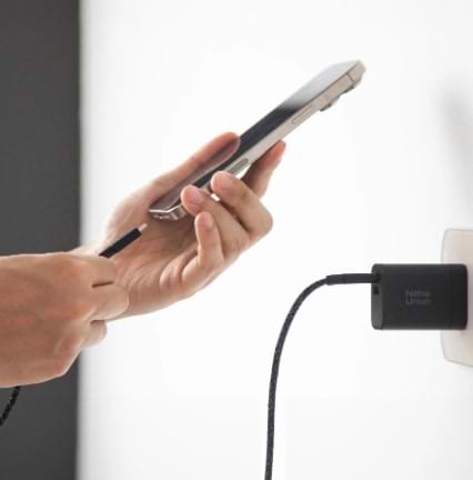 Фото - Мережевий зарядний пристрій Native Union Fast GaN Charger PD 45W Port Black (FAST-PD45AC-BLK-EU)