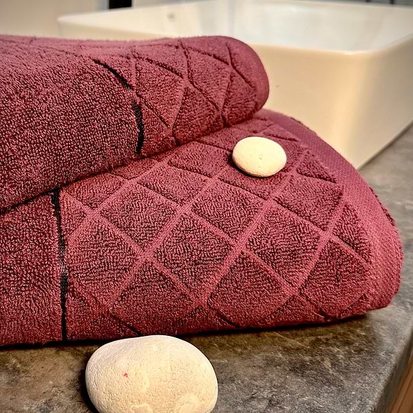 Фото - Полотенце банное Lelit Ромбы Винный 70/140 8073 (1199223)