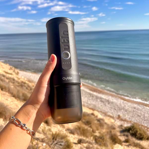 Фото - Портативная кофеварка OUTIN Space Grey в дорожном футляре OTEM-01-SG-BAG