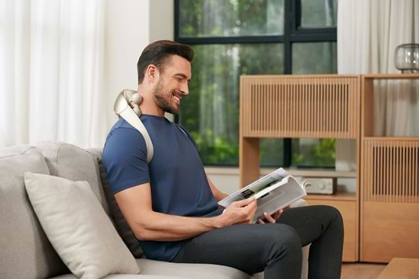 Фото - Масажер для шиї SKG H7 Ultra