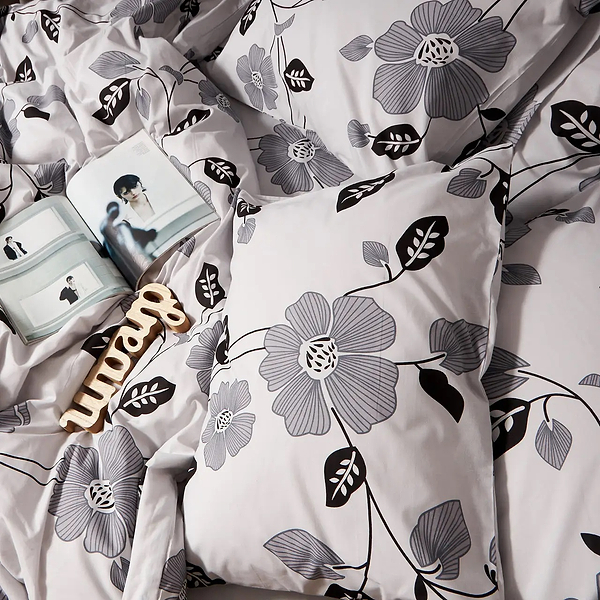 Фото - Комплект постільної білизни Moon&Star Бязь Gold Люкс Misty Petals 175х210 нав. 4х50х70 (MS-820009423)