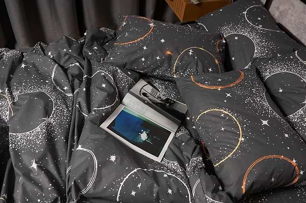 Фото - Комплект постільної білизни Moon&Star Бязь Gold Люкс Cosmic Glow 175х210 нав. 2х70х70 (MS-820005642)