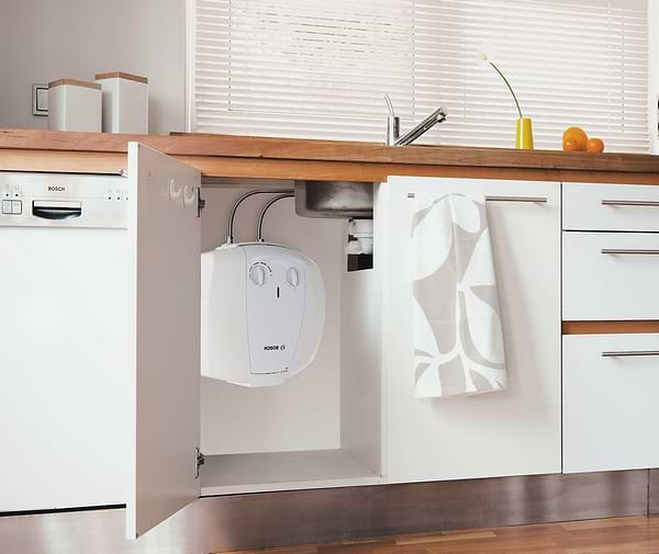 Фото - Водонагреватель Bosch Tronic 2000T 10 T (7736504743)