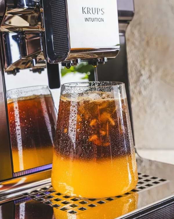 Фото - Кавомашина Krups EA879NE0 Intuition Hot & Cold