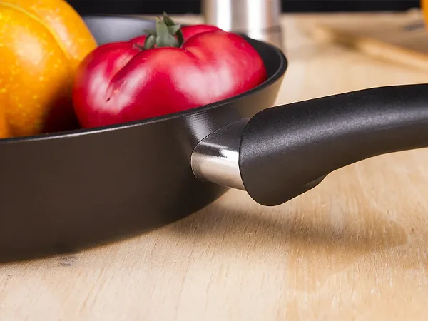 Фото - Сковорода універсальна Tefal C6940502 Chefs 26 см