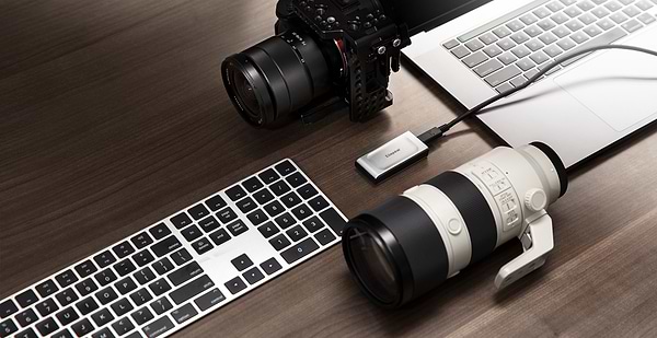 Фото - SSD-накопичувач зовнішній Kingston XS2000 1TB USB 3.2 Type-C 2x2 IP55 3D NAND (SXS2000/1000G)