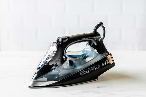 Фото - Праска Black&Decker BXIR2805E