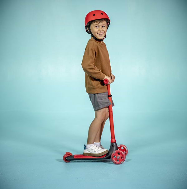 Фото - Триколісний самокат YVolution YGlider Kiwi Красный (Y101258)