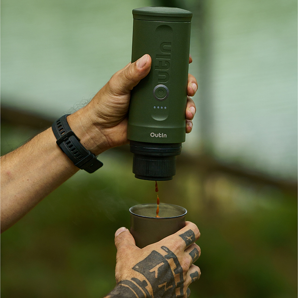 Фото - Портативная кофеварка OUTIN Forest Green в дорожном футляре OTEM-01-FG-BAG