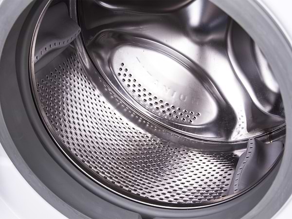 Фото - Стирально-сушильная машина Whirlpool FWDG96148WS EU