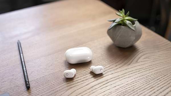 Фото - Навушники вкладиші бездротові TWS RAEL Stereo Earbuds TWS16 White (QT-RAELTWS16wh)