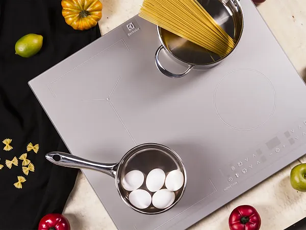 Фото - Варочная панель электрическая Electrolux IPE6443SF