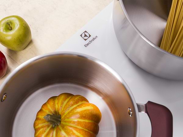 Фото - Варильна поверхня електрична Electrolux IPE6440WI