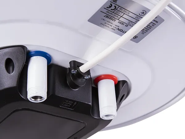 Фото - Водонагреватель Ariston PRO1 ECO 120 V 2K CZ EU