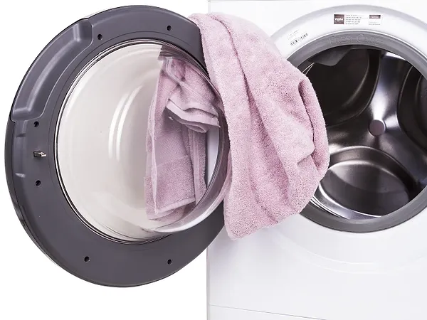 Фото - Стиральная машина Whirlpool FWSG61083WBV UA