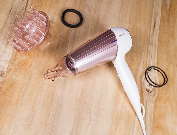 Фото - Фен Philips DryCare Prestige MoistureProtect HP8281/00