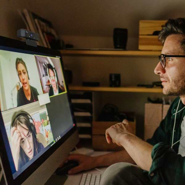 Фото - Веб-камера для комп'ютера J5create JVCU100-N