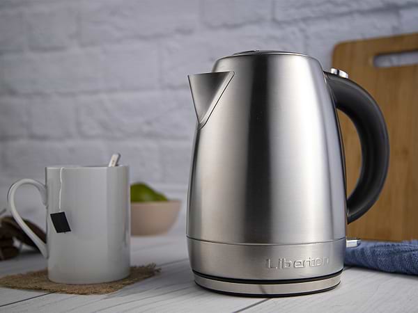 Фото - Электрический чайник Liberton LEK-1701