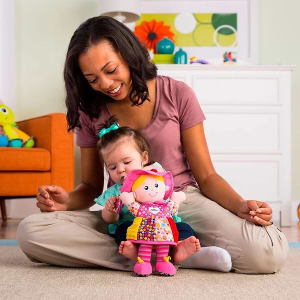 Фото - Подвеска Lamaze Кукла Эмили с погремкой (L27026)