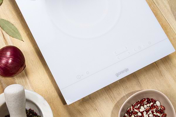 Фото - Варильна поверхня Domino Gorenje ECT322WCSC