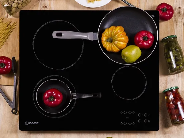 Фото - Варочная панель электрическая Indesit RI161C