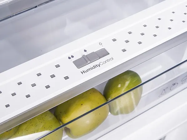 Фото - Холодильник Vestfrost CNF201X