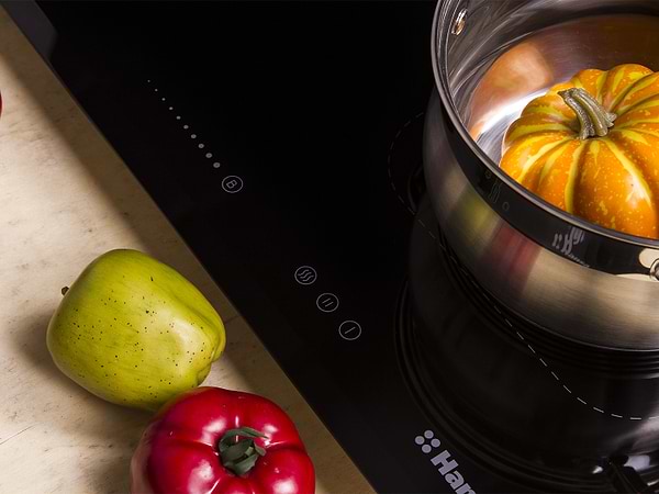 Фото - Варильна поверхня електрична Hansa BHI68611