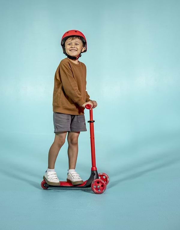 Фото - Триколісний самокат YVolution YGlider Kiwi Красный (Y101258)