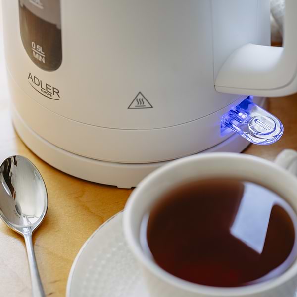 Фото - Электрический чайник Adler AD 1379 White