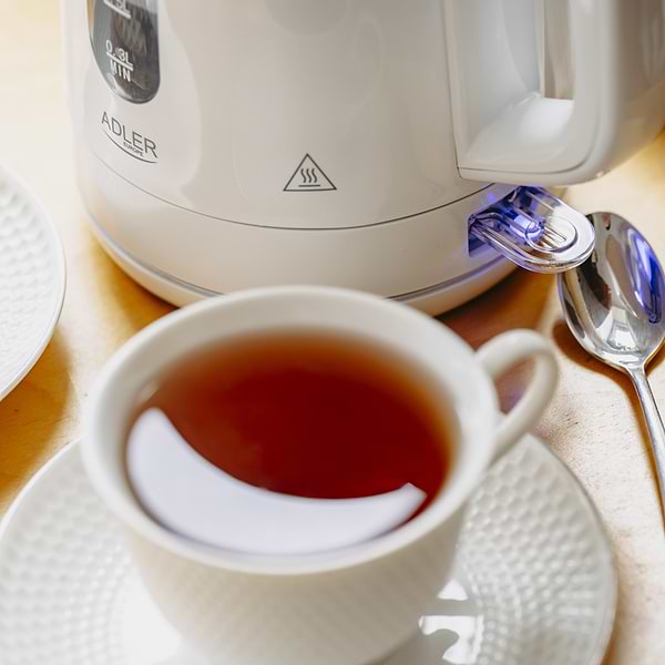 Фото - Электрический чайник Adler AD 1380 White