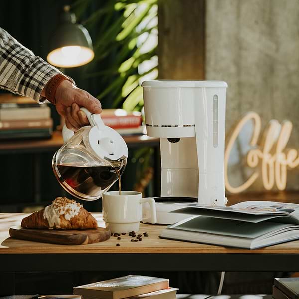 Фото - Кофеварка капельная Adler AD 4383 White