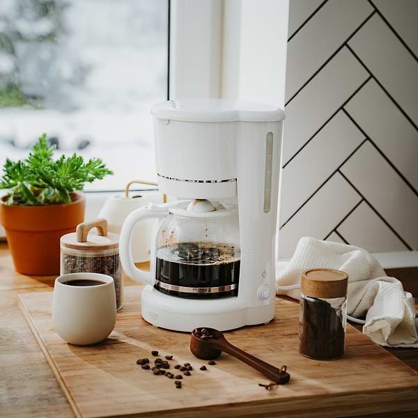 Фото - Кофеварка капельная Adler AD 4383 White