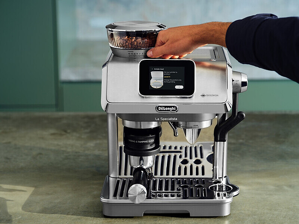 Фото - Кофеварка рожковая Delonghi EC9455.M La Specialista Touch