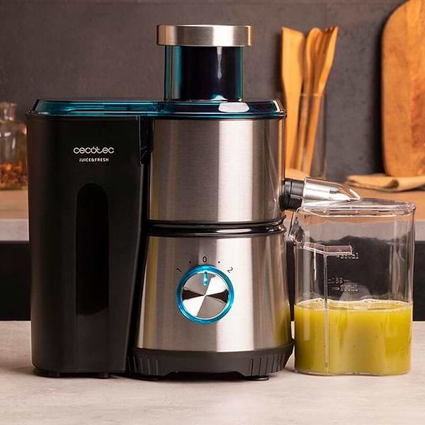 Фото - Соковыжималка центробежная Cecotec Licuadora Xs Juice&Fresh 400 Titan Black (CCTC-04153)