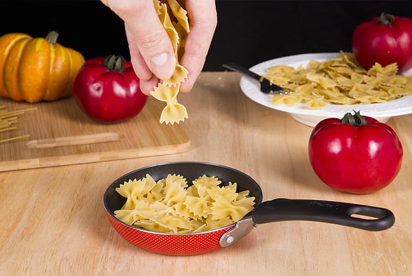 Фото - Сковорода универсальная Tefal B3370012 IDEAL 12 см