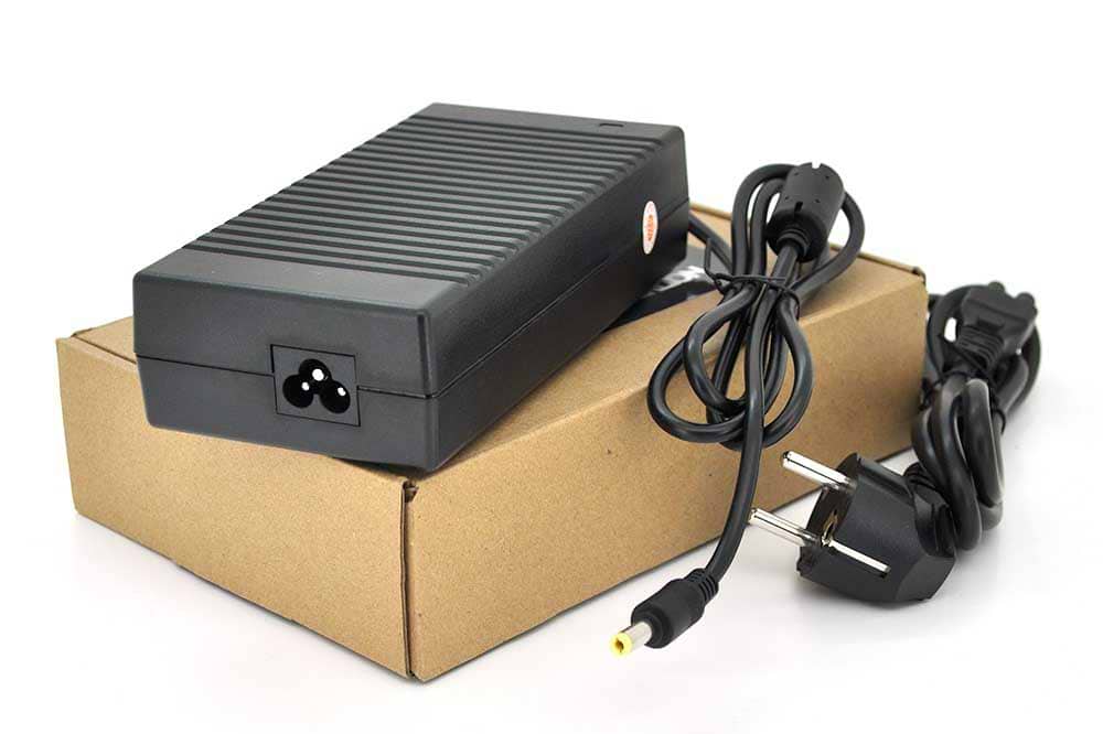 Зарядное устройство для ноутбука Merlion Acer 138W 19V 7.3A (01971/LAC138/19-5.5x2.5) - Фото 1