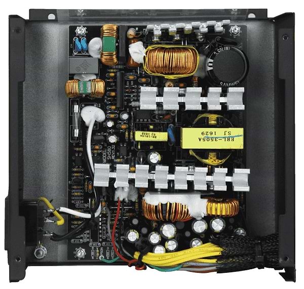 Фото - Блок питания для ПК Gamemax ATX 650W, APFC, 14см вент,80+ (GP-650)