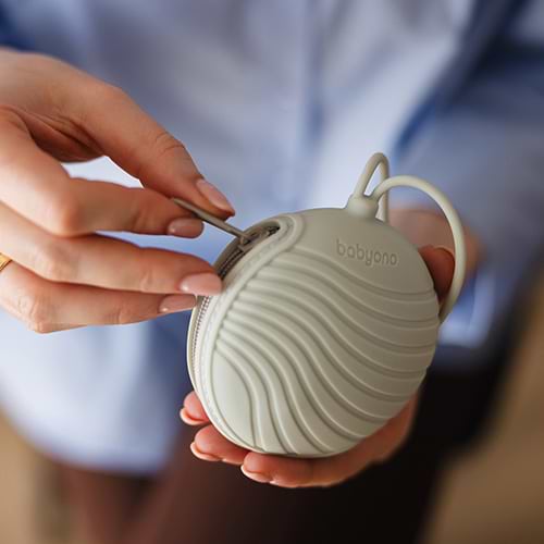 Фото - Контейнер для хранения пустышек BabyOno Серо-зеленый (1569/04)