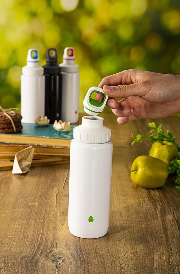 Фото - Бутылка для воды Tefal K3194412 Drink2go Light Steel 0,6 л White/Green