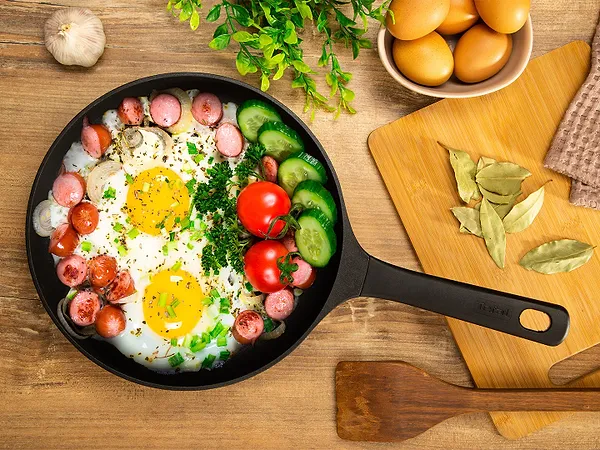 Фото - Сковорода універсальна Tefal G6050514 Trattoria 26 см