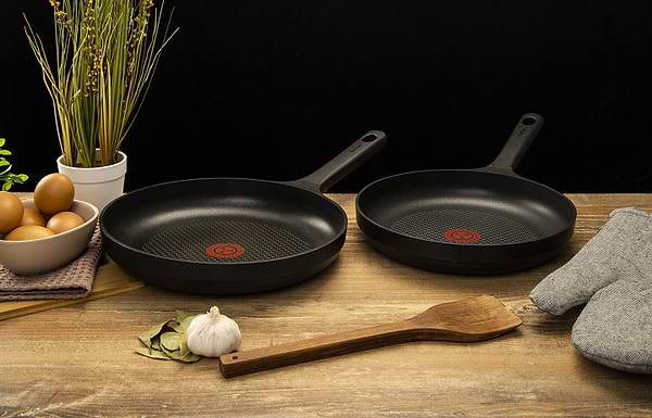 Фото - Сковорода універсальна Tefal G6050614 Trattoria 28 см