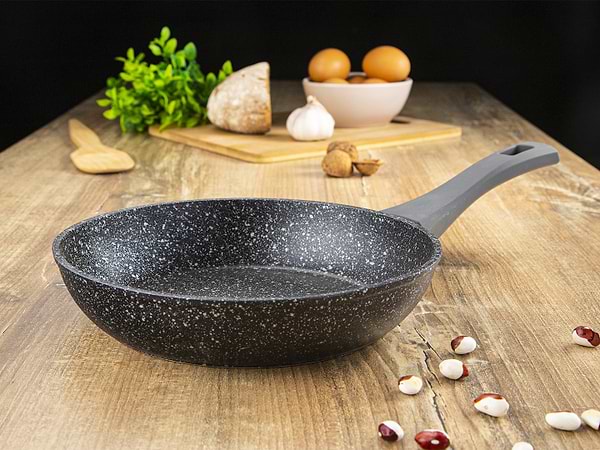 Фото - Сковорода універсальна Gusto GT-2104-20 20 см