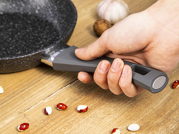 Фото - Сковорода універсальна Gusto GT-2104-20 20 см